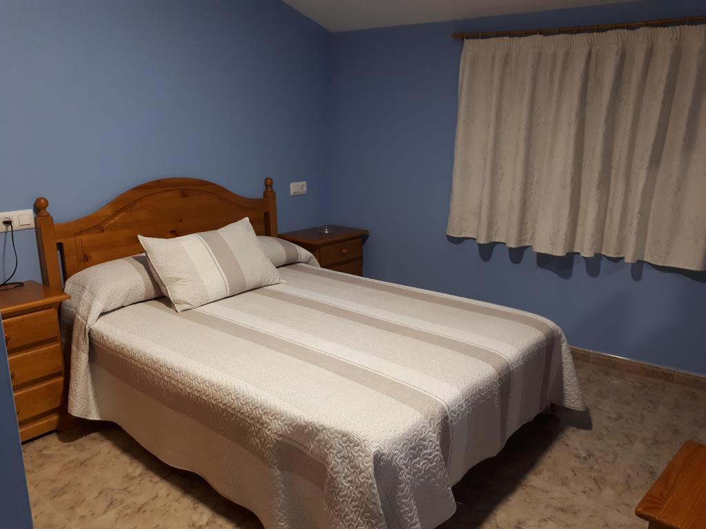 טרוחיו Hostal Julio מראה חיצוני תמונה