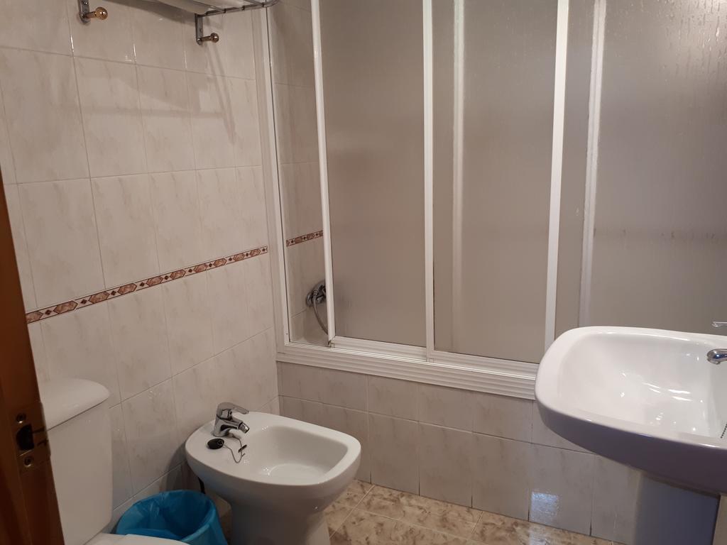 טרוחיו Hostal Julio מראה חיצוני תמונה