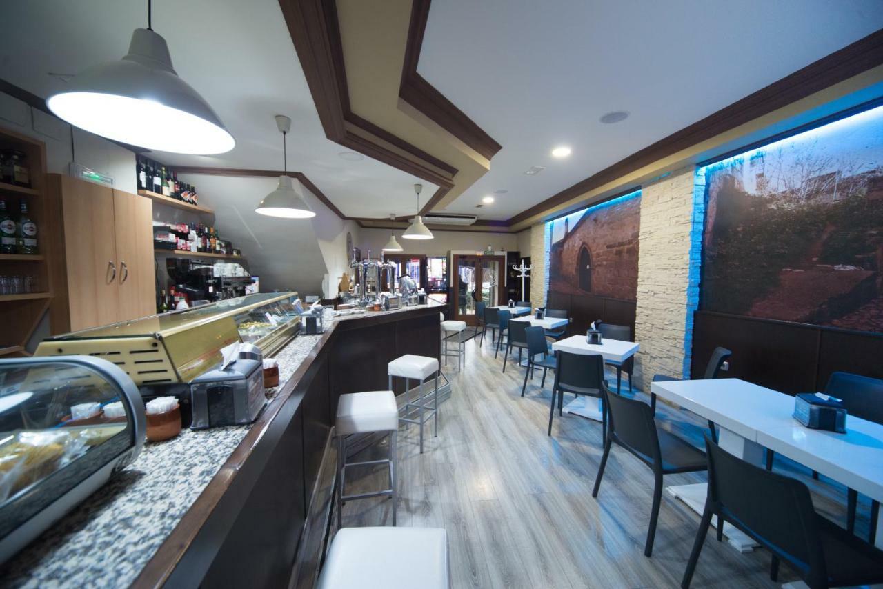 טרוחיו Hostal Julio מראה חיצוני תמונה
